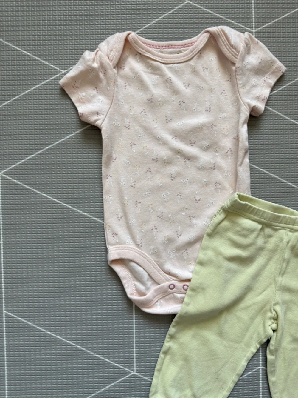 Cloud island|Baby girl set,light Pink ditsy floral Onesie & pastel lime pants•